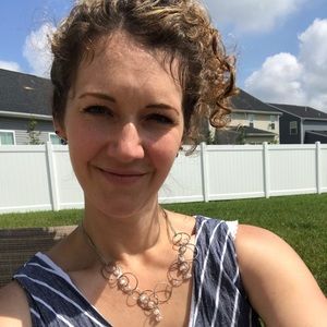 Meet your Posher, Kayla